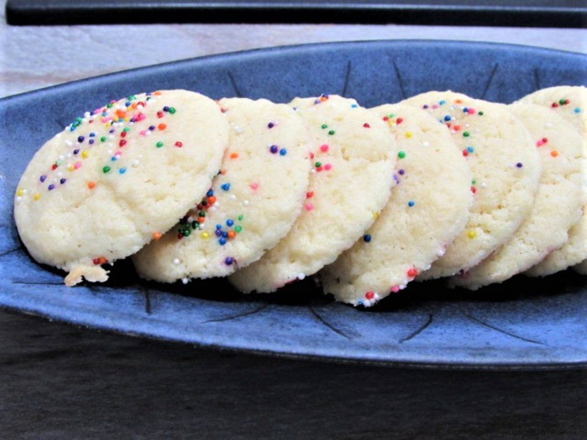 Easy Steps to Making Delicious Vanilla Cookies